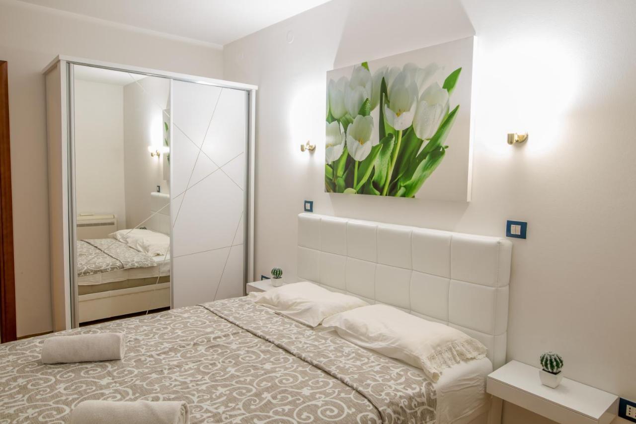 Apartment Stefano Bar Luaran gambar